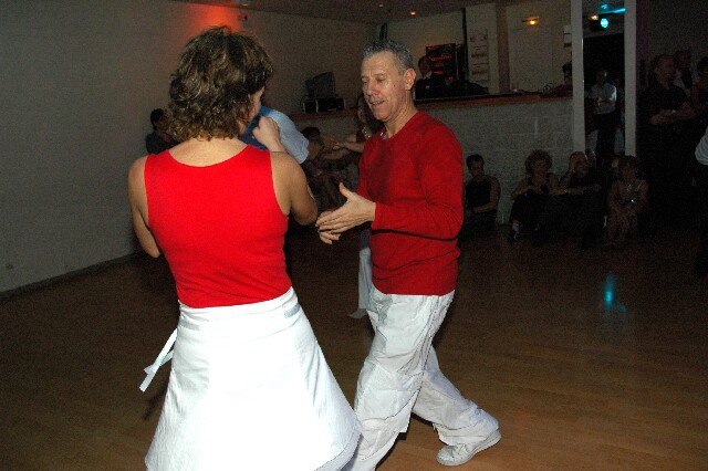 min 2005 12 25 agora 244